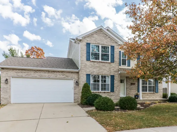2805 Longmeadow Ln, Bloomington, IL 61704