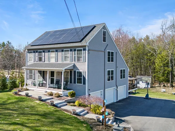 12 Compromise Lane, Sandown, NH 03873