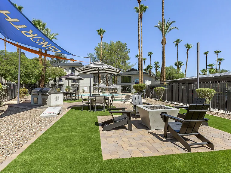 Outdoor Lounge and Fire Pit