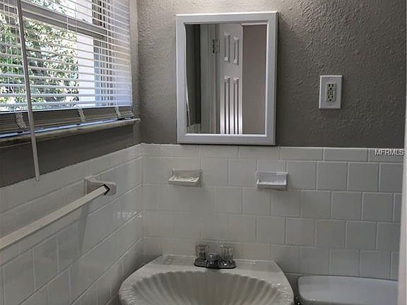 4th image of 3416 Grove Street Cir