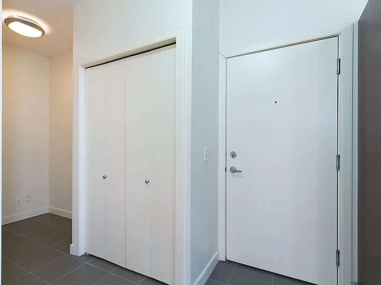 2420 34th Ave SW #202 — Photo 3