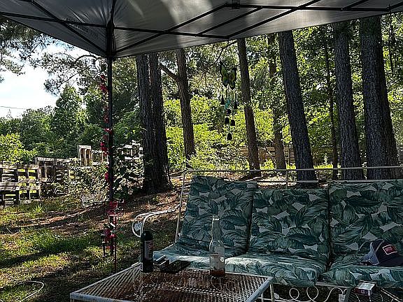 4th image of 206 Community Rd