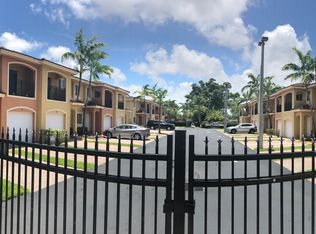 322 NE 3rd St #322, Hallandale, FL 33009