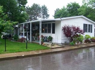 418 White Oak Dr, Morton, IL 61550