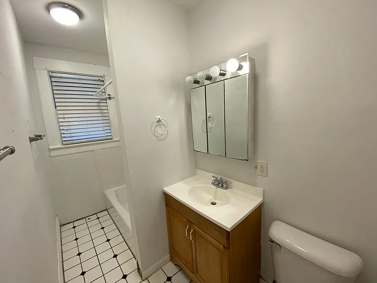 E Norwich Ave 4-16 SSR — Photo 38
