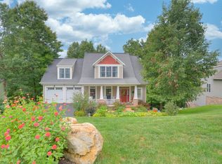 1061 Green Ridge Rd, Christiansburg, VA 24073