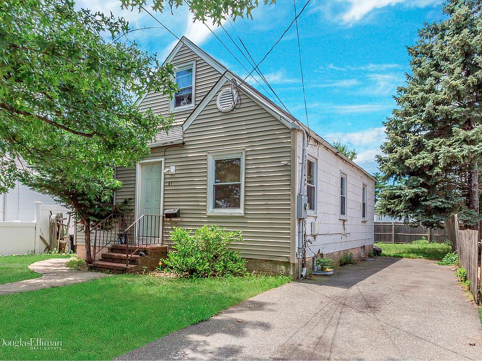 1st image of 61 Brooklyn Ave