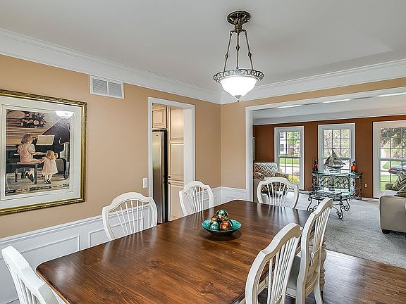 5th image of 5350 Midchester Ct