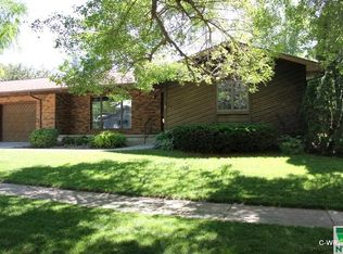 323 Michigan St, Storm Lake, IA 50588