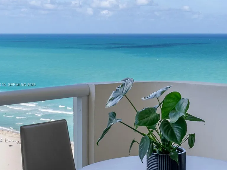 5757 Collins Ave #2207 — Photo 2