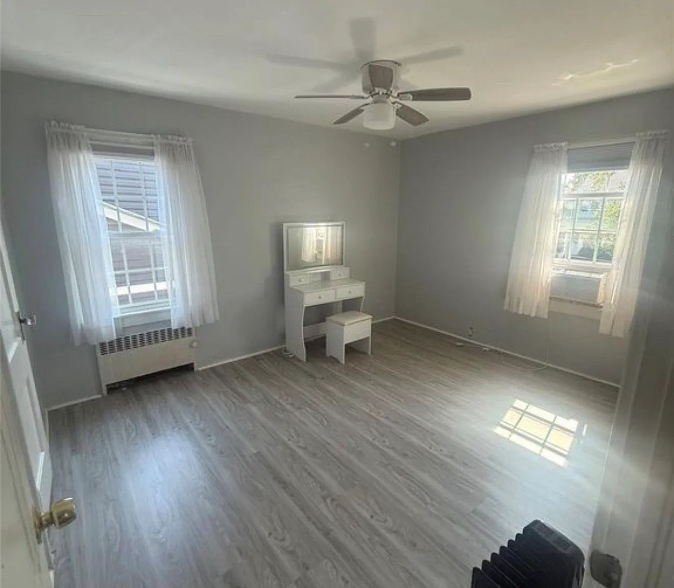6 bed, $5,500 — Photo 4