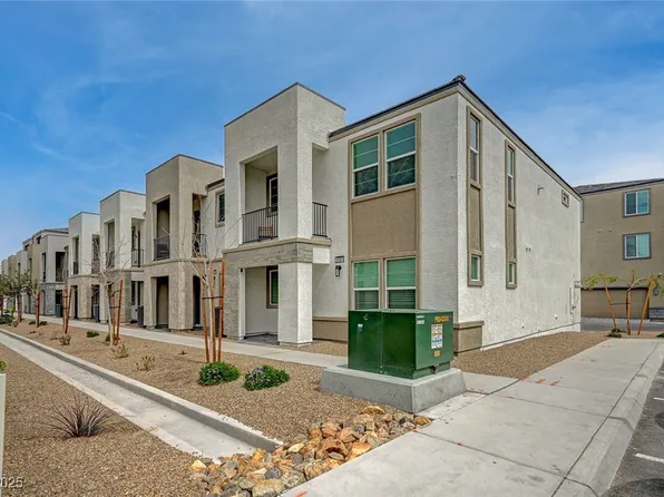 6261 Dolosonte St, Las Vegas, NV 89113