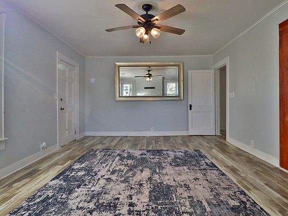 4th image of 143 Lake Dr