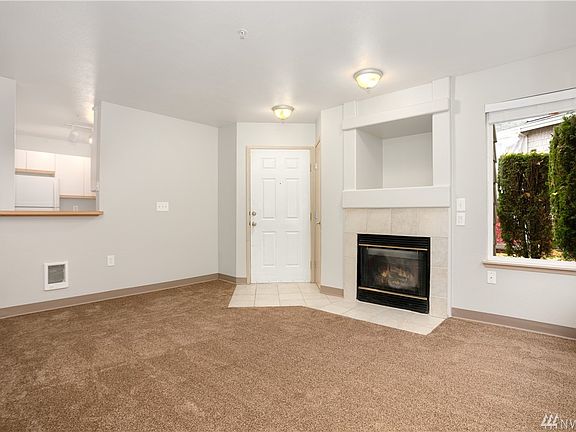4th image of 11130 SE 208th St APT C103