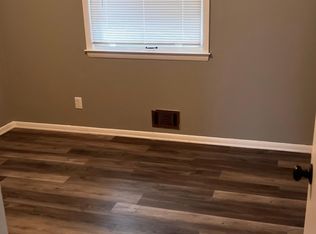 547 Greenfield Rd, Racine, WI 53402