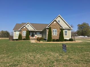 52 Bryan Dr, Fyffe, AL 35971