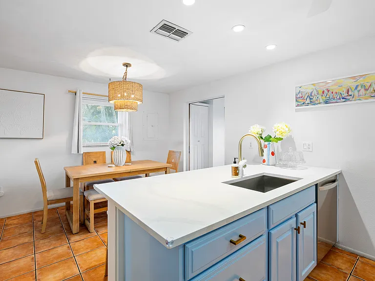727 47th St W — Photo 23