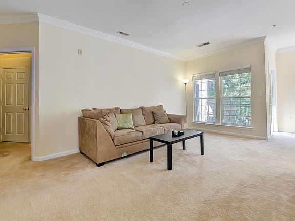 4th image of 4140 Fountainside Ln Suite D204
