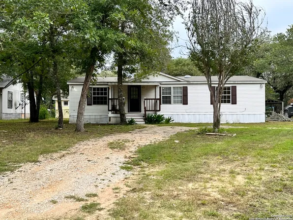 23410 DRAGON ROCK RD, Elmendorf, TX 78112