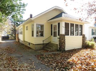 2523 Eaton Rd, Lansing, MI 48910