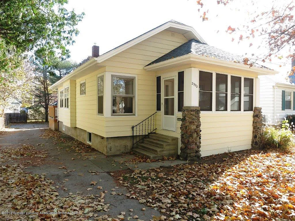2523 Eaton Rd photo 1