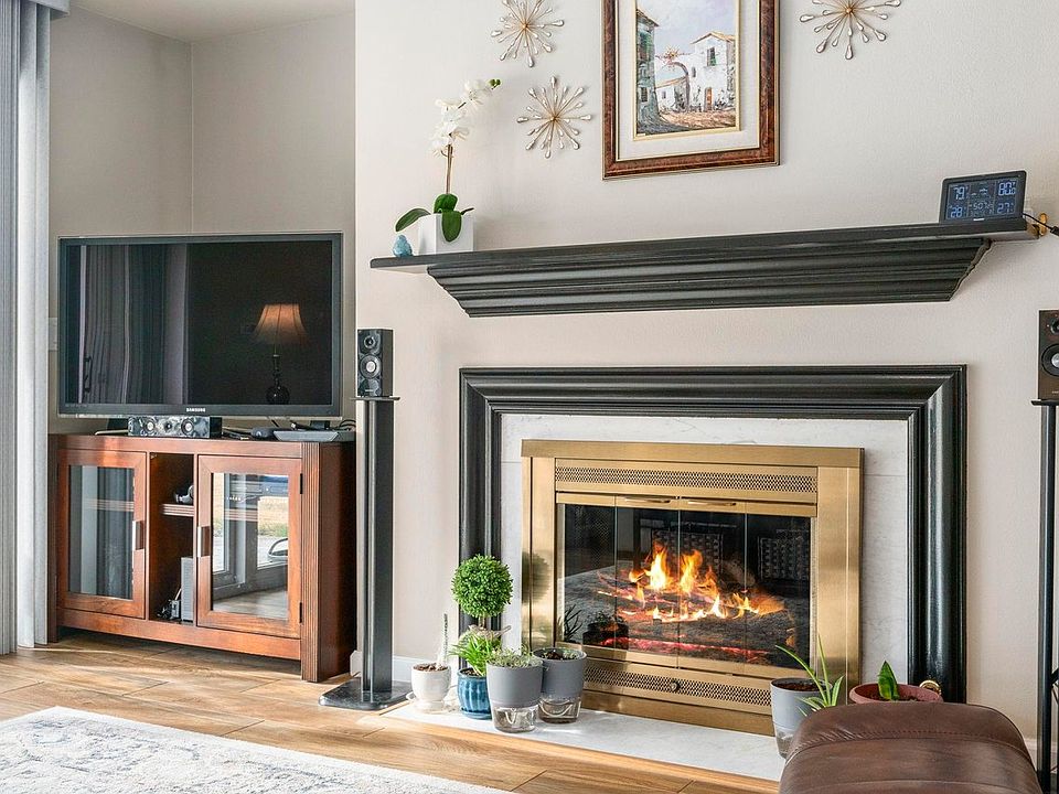 1st image of 39 Ward Dr #104