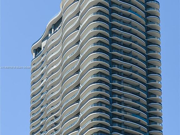 2nd image of 1000 Brickell Plz #4114