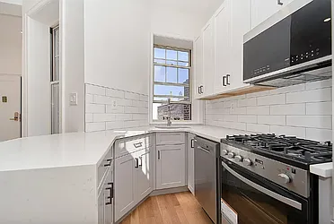 Rented by Living New York