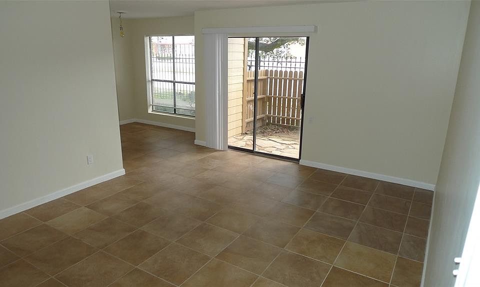 1st image of 16111 Aspenglenn Dr APT 103