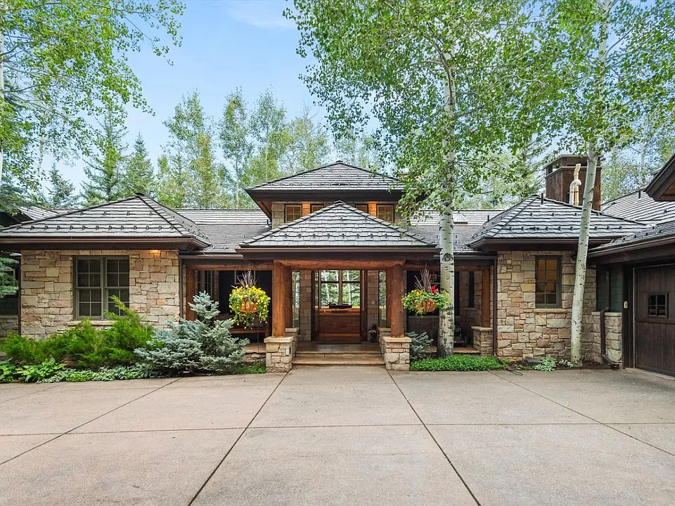 27 Timber Ridge Ln