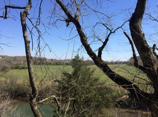 Graves Rd, Strawberry Plains, TN 37871