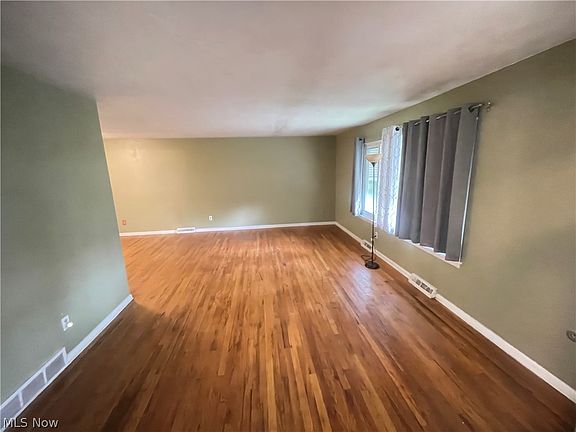 4th image of 3778 Brainard Rd