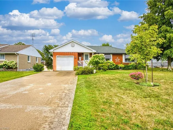 54 Garden Dr, Grimsby, ON L3M 3Y2