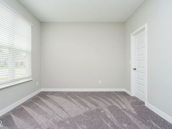 5th image of 5194 Chambers Dr