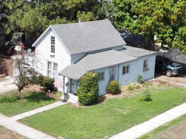 322 E 1st St, Middleton, ID 83617