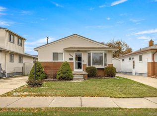 7254 Mayfair St, Taylor, MI 48180