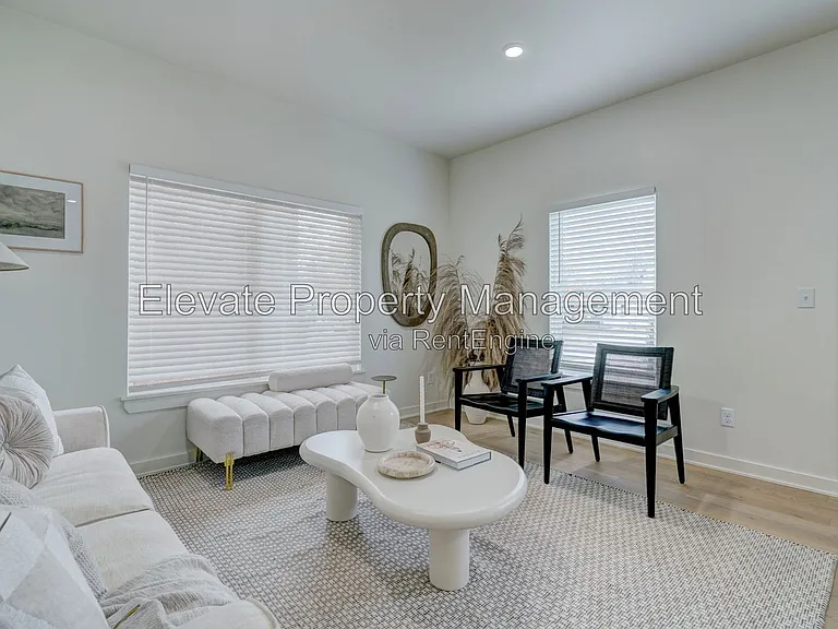 1616 NW 17th St #16 — Photo 9