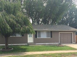 2980 Fairweather Dr, Medford, OR 97501