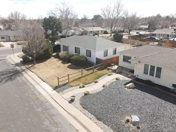 10090 E Lowry Place, Aurora, CO 80010