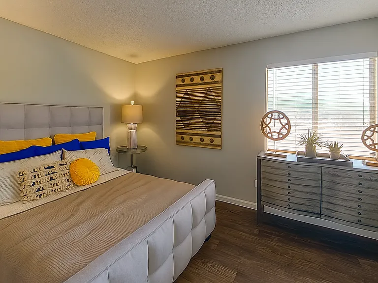 2624 Southern Hills Blvd — Photo 8