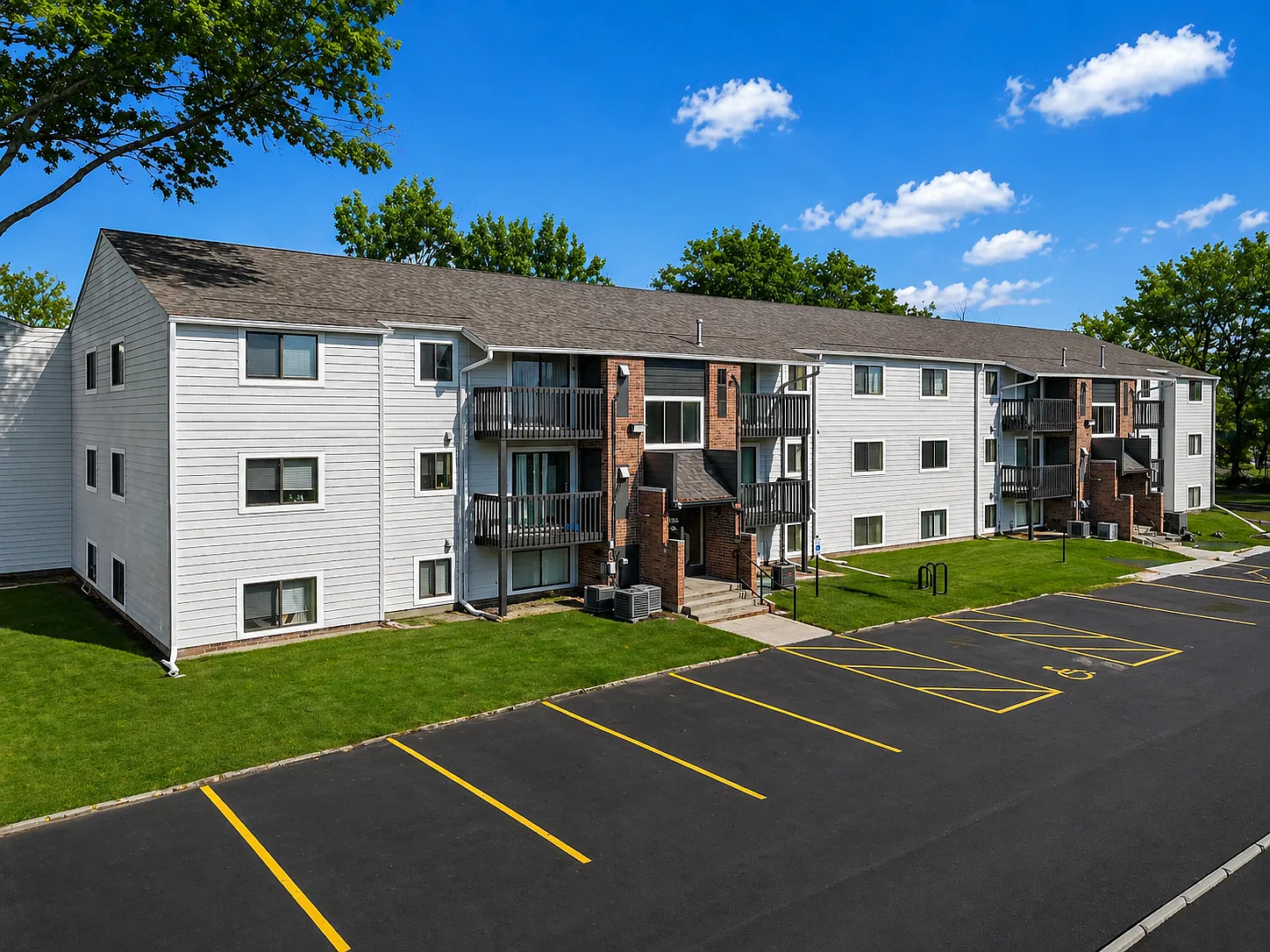 Rock Ridge Commons — Photo 4