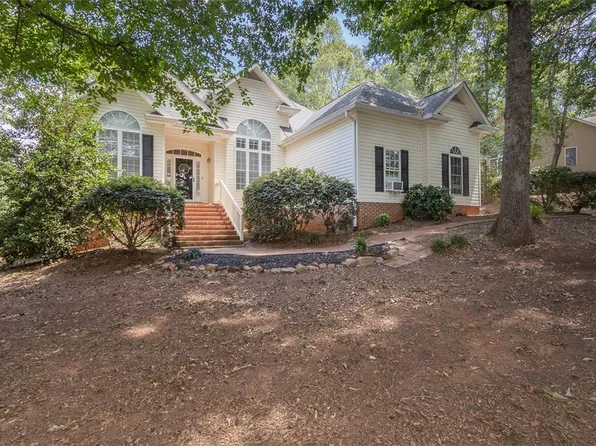 589 Pineland Meadows Rd, Belton, SC 29627