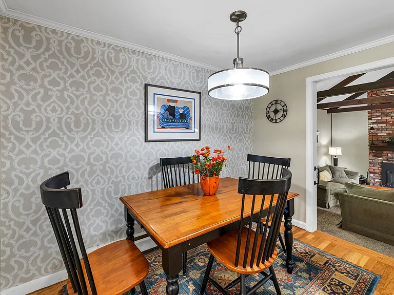 43 Milbern Ave — Photo 11