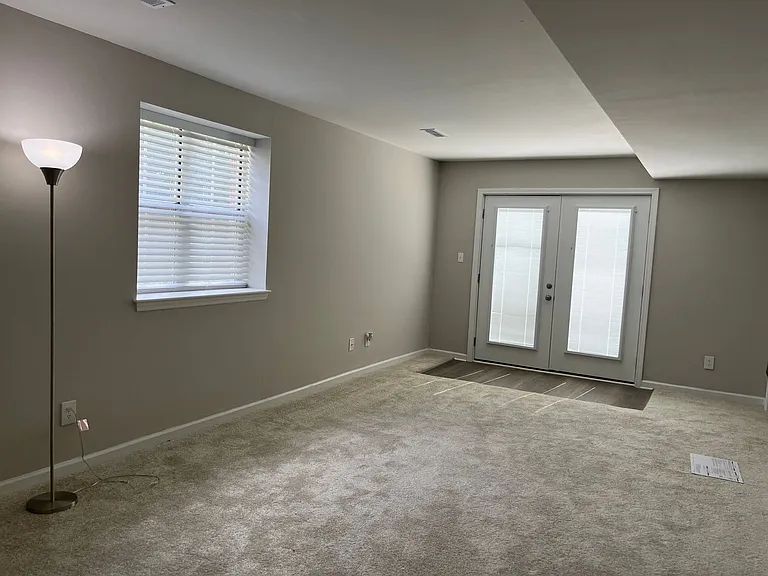 1680 Sleepy Hollow Rd — Photo 22