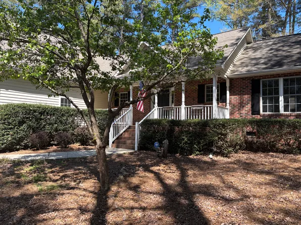 547 Perth Dr, Sanford, NC 27332