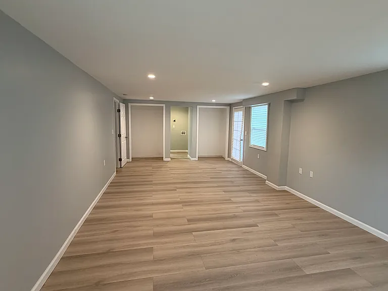 4301 Appian Way — Photo 10