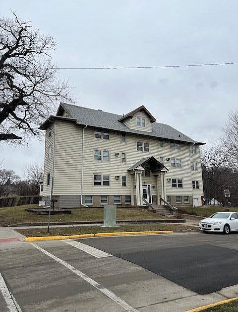 1st image of 2907/203 W Campus St