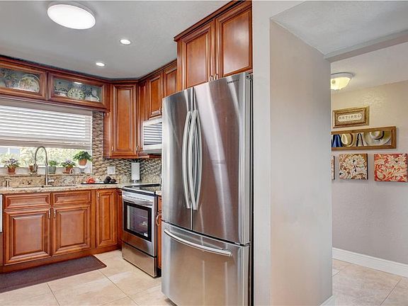 5th image of 9241 Sunrise Lakes Blvd APT 310