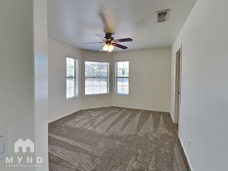 137 S Nightfall Ave — Photo 24