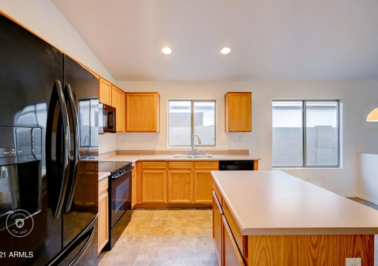 Solar makes this home a bargain!! — Photo 4
